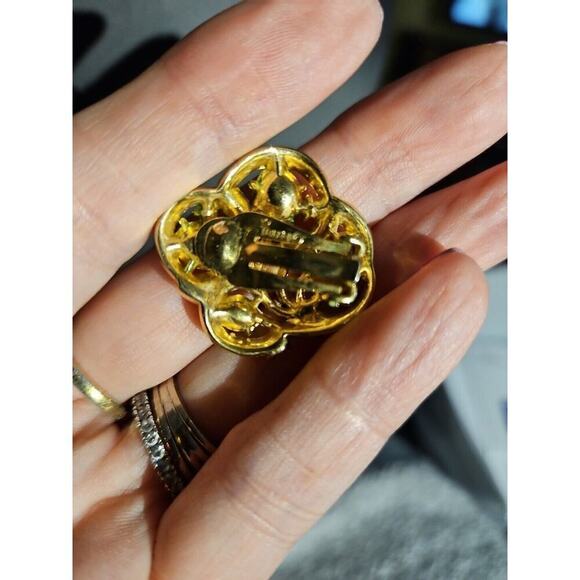 Vintage Large Trifari Quatrefoil Stud Earrings Oval Rhinestones - Picture 3 of 4